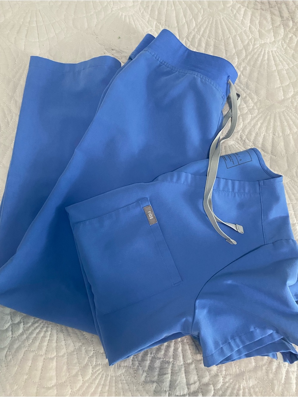 FIGS Medical Scrub Set -  Blue. Top & Pants